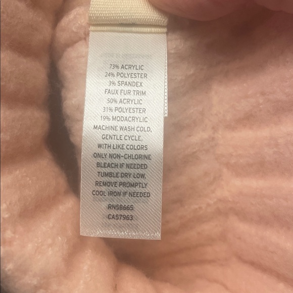 Tucker + Tate Pink Cable Knit Pom Beanie, 0-12mo, NWT 💘HOST PICK 1/24 💘 - Picture 5 of 8